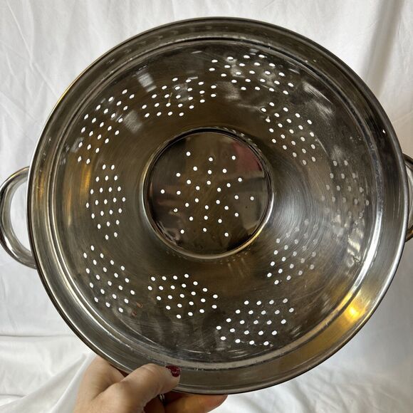 STAINLESS STEEL 18/10 - HEAVY DUTY - 5 Qt. 10" COLANDER WITH HANDLES & BASE‎ - Picture 12 of 12